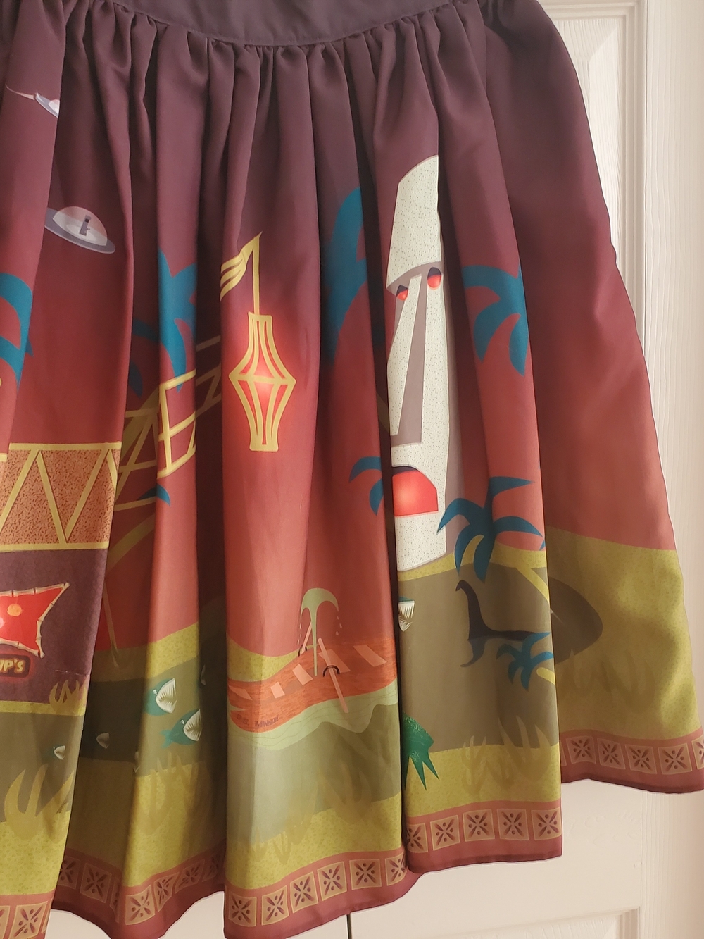 Oblong Box Shop Moai Skirt in Burgundy and Olive